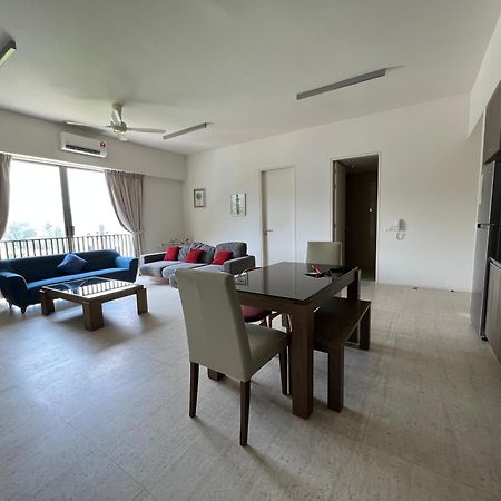 By The Sea @ Luxury Suites, Batu Feringgi Εξωτερικό φωτογραφία