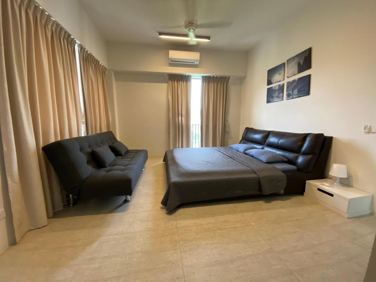 By The Sea @ Luxury Suites, Batu Feringgi Εξωτερικό φωτογραφία